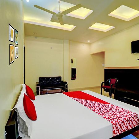 Oyo Flagship Hotel Centre Point Chhapra エクステリア 写真
