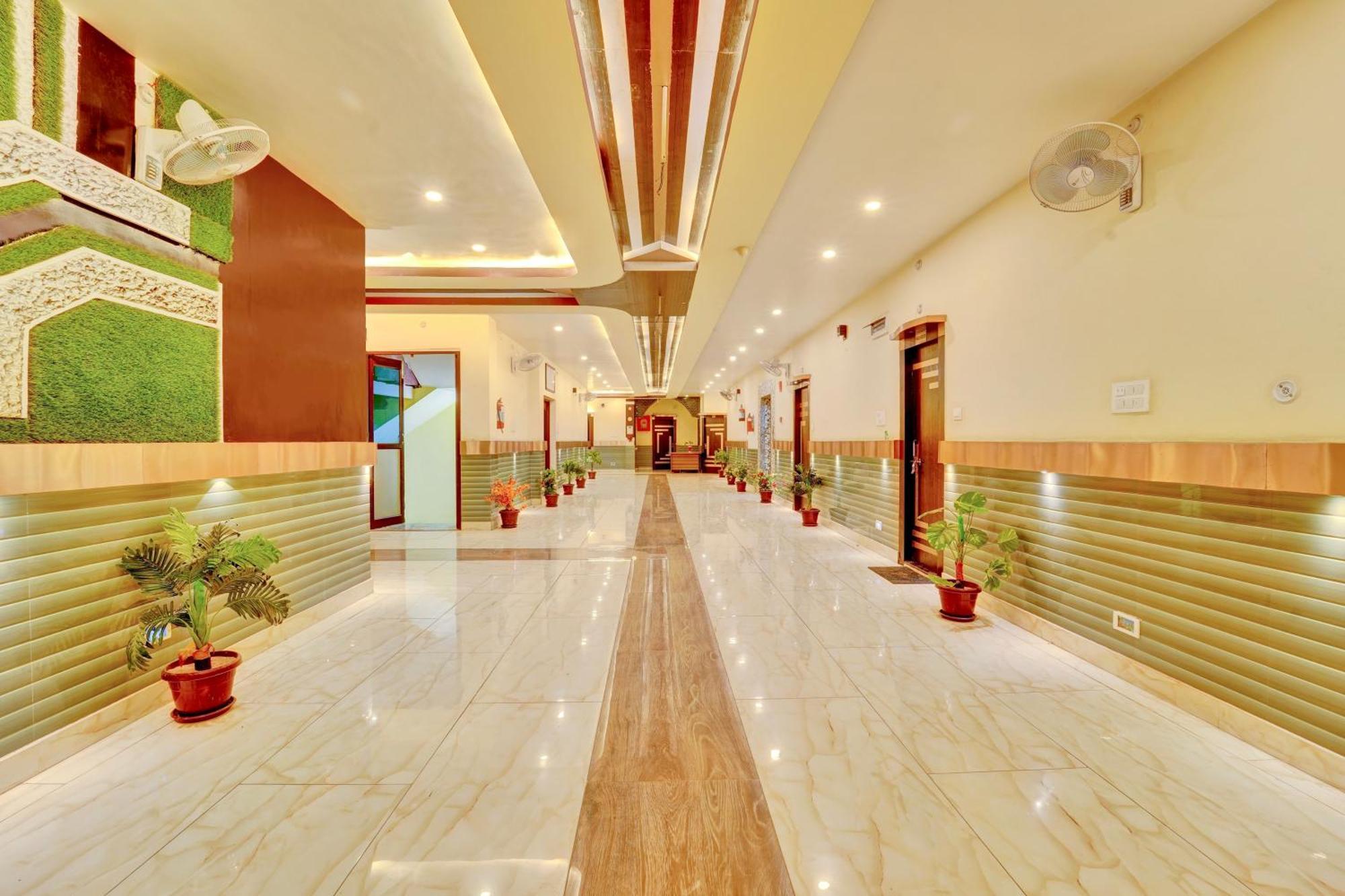 Oyo Flagship Hotel Centre Point Chhapra エクステリア 写真